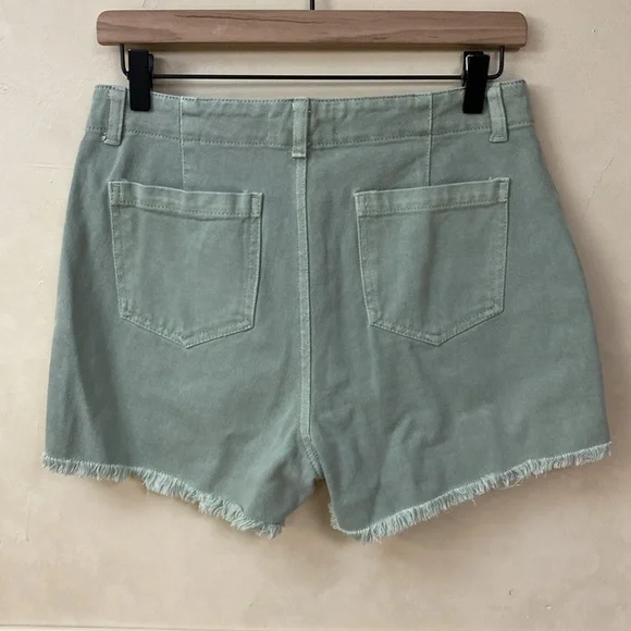 New! Chelsea & Violet Button Fly Shorts - Picture 3 of 6